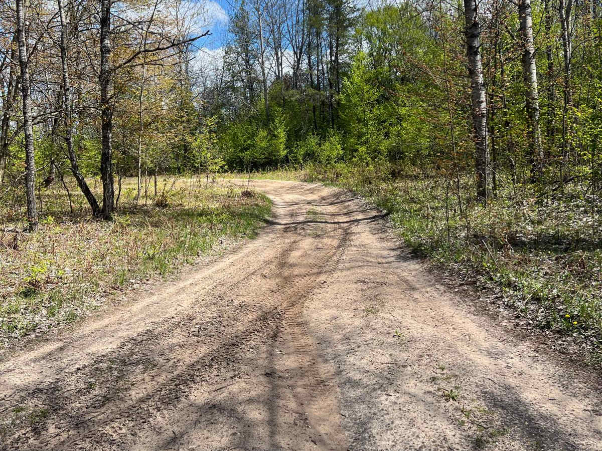 S 23-1/2 Connector Trail photo 3