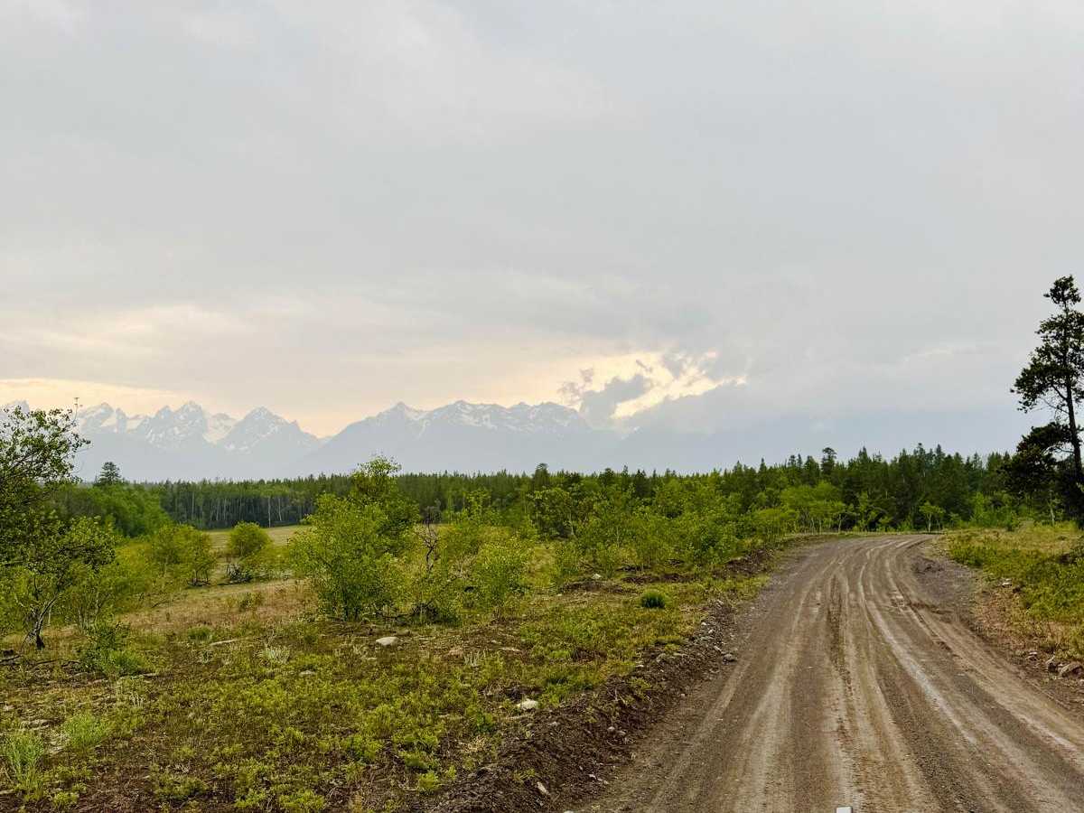 Chilko Lake Road photo 3