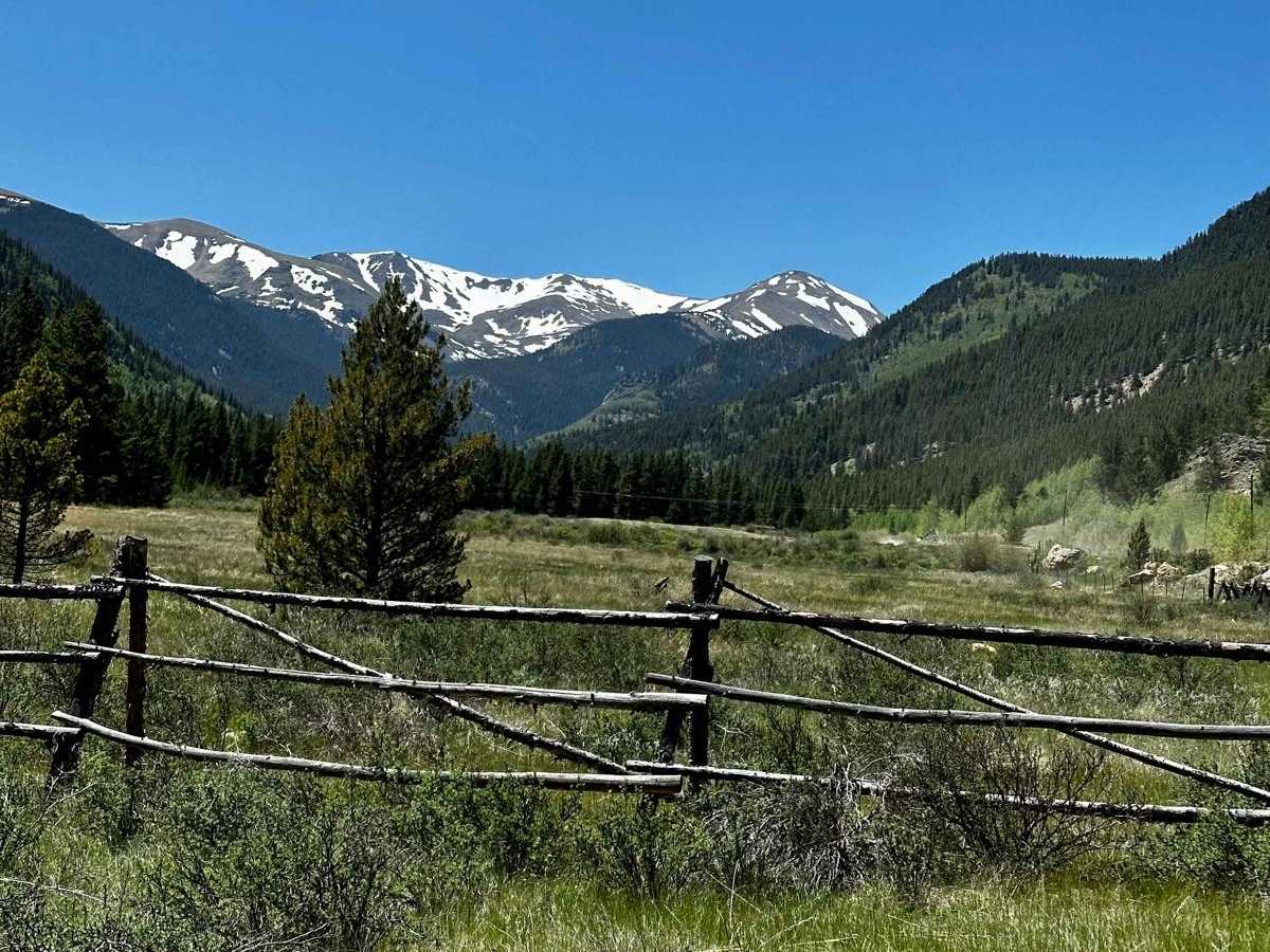 Beaver Creek photo 3