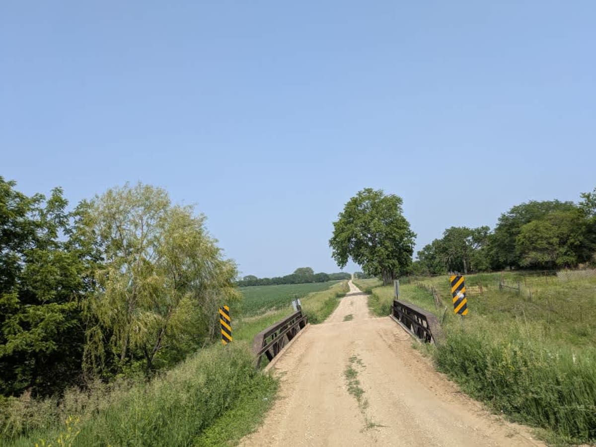 Stateline Road trail photo