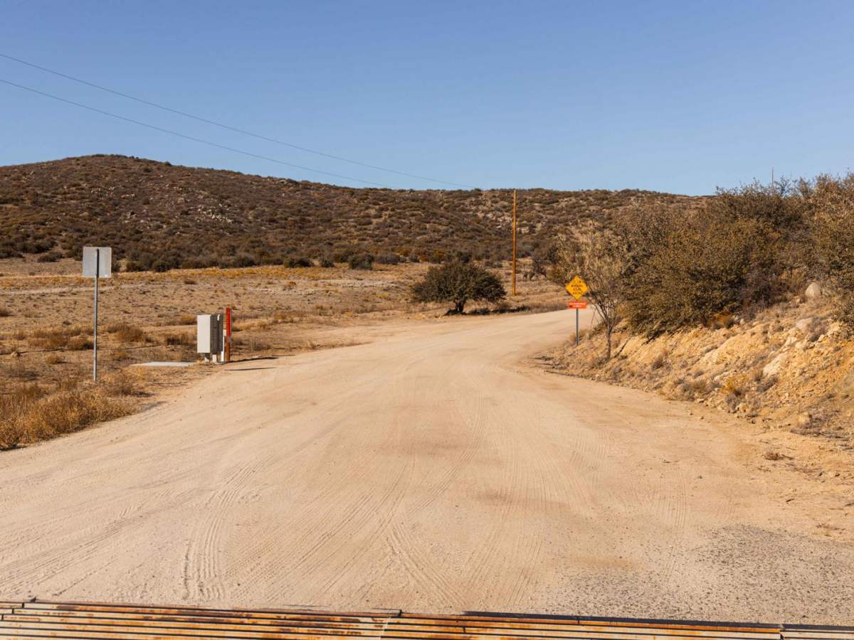 Rogers Ranch Road trail photo
