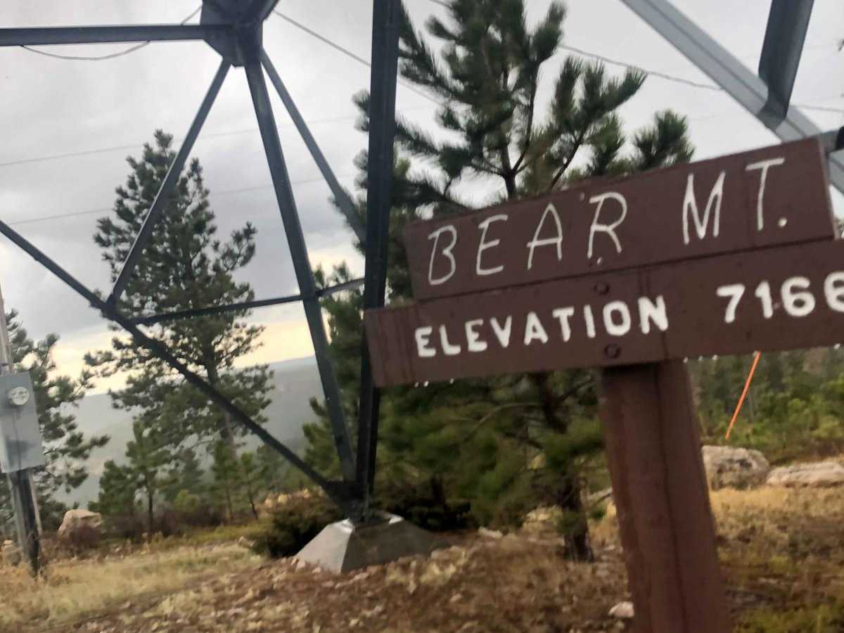 Bear Mountain Lookout trail photo