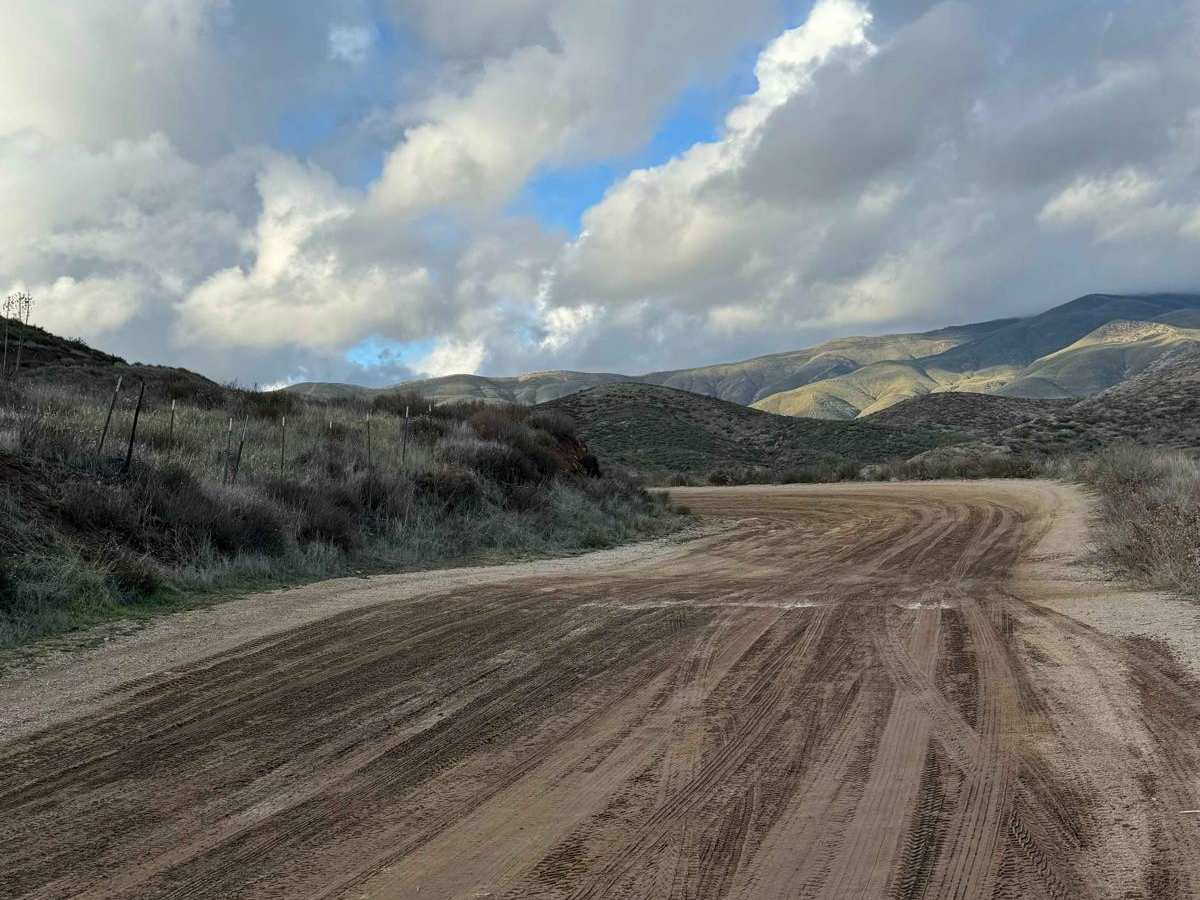 Rush Canyon Road trail photo