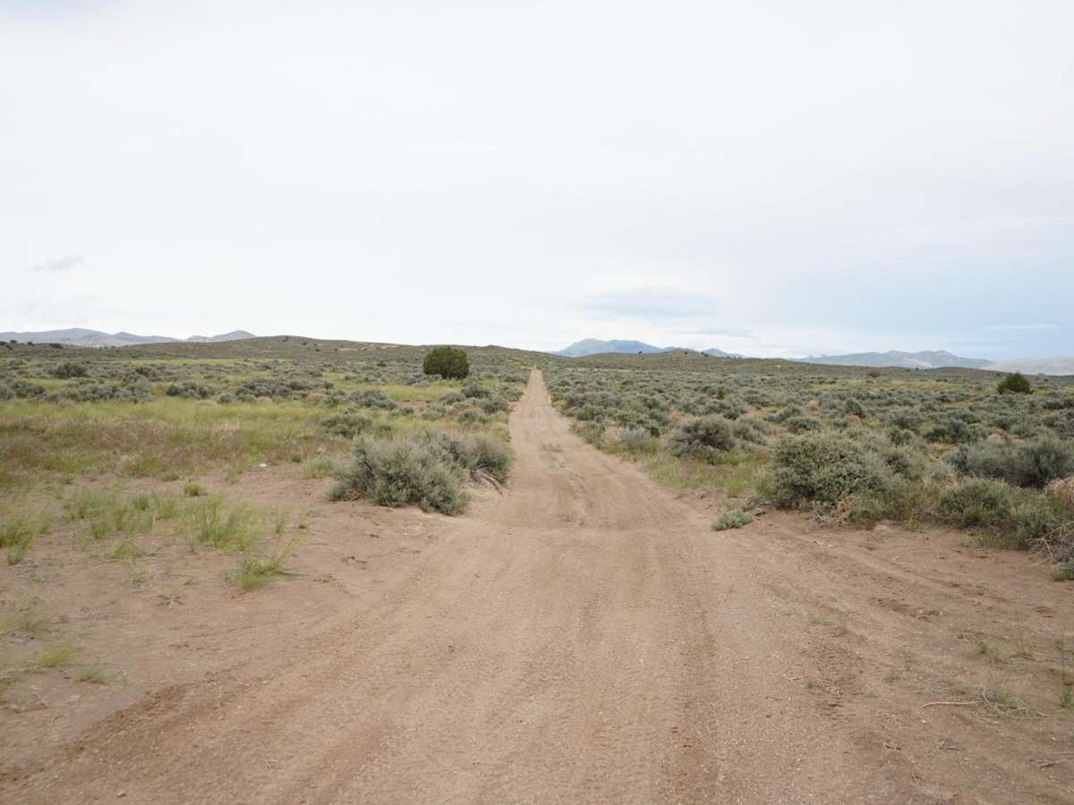 Desert Mountain Pass photo 2
