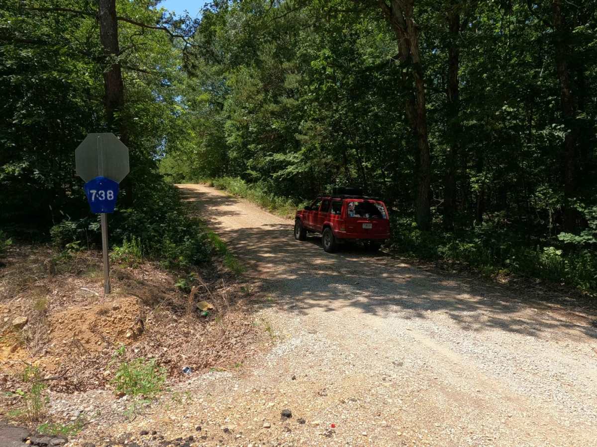 Bo-Co Road 738 trail photo
