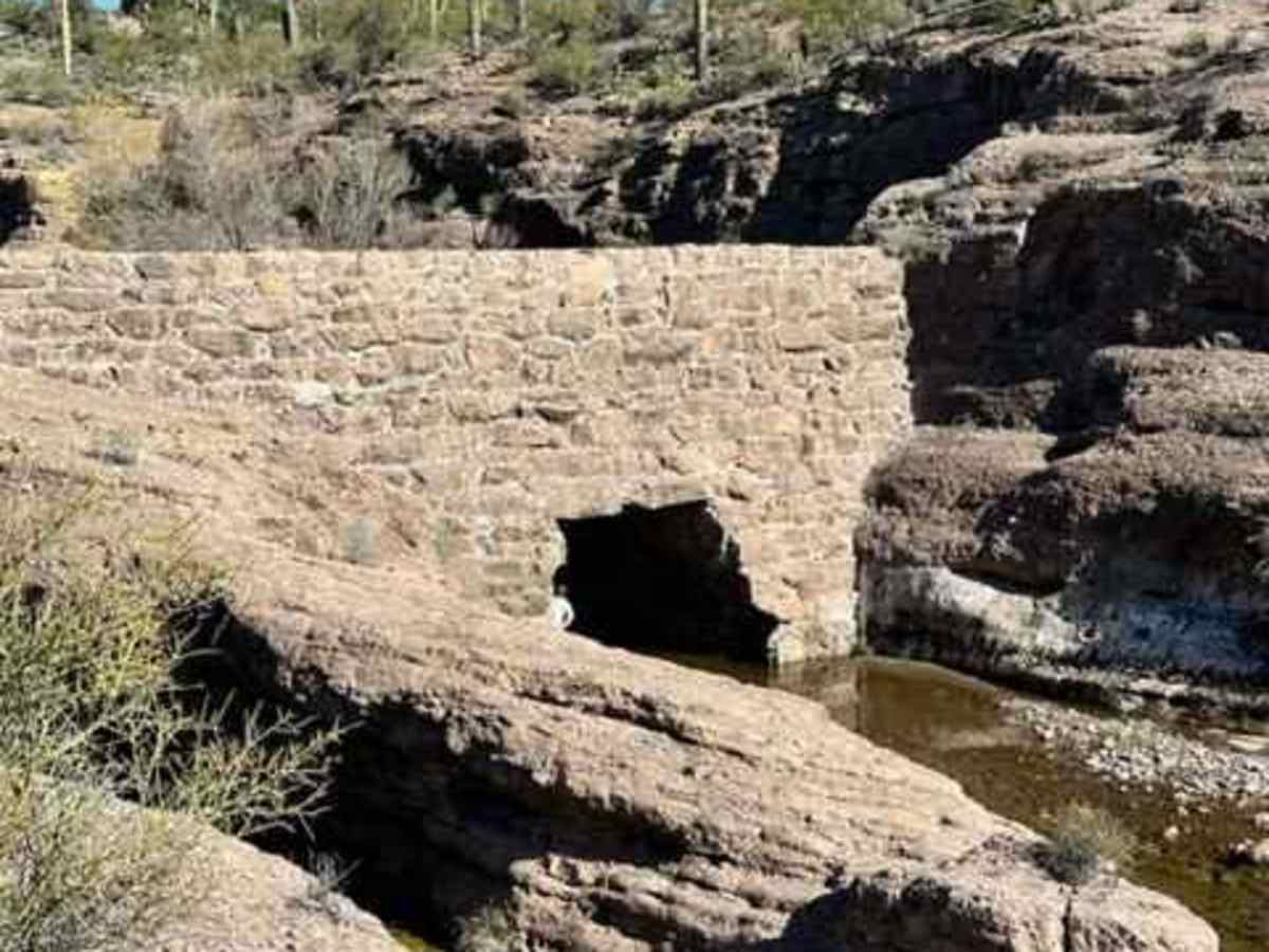 China Dam/Tule Homestead trail photo