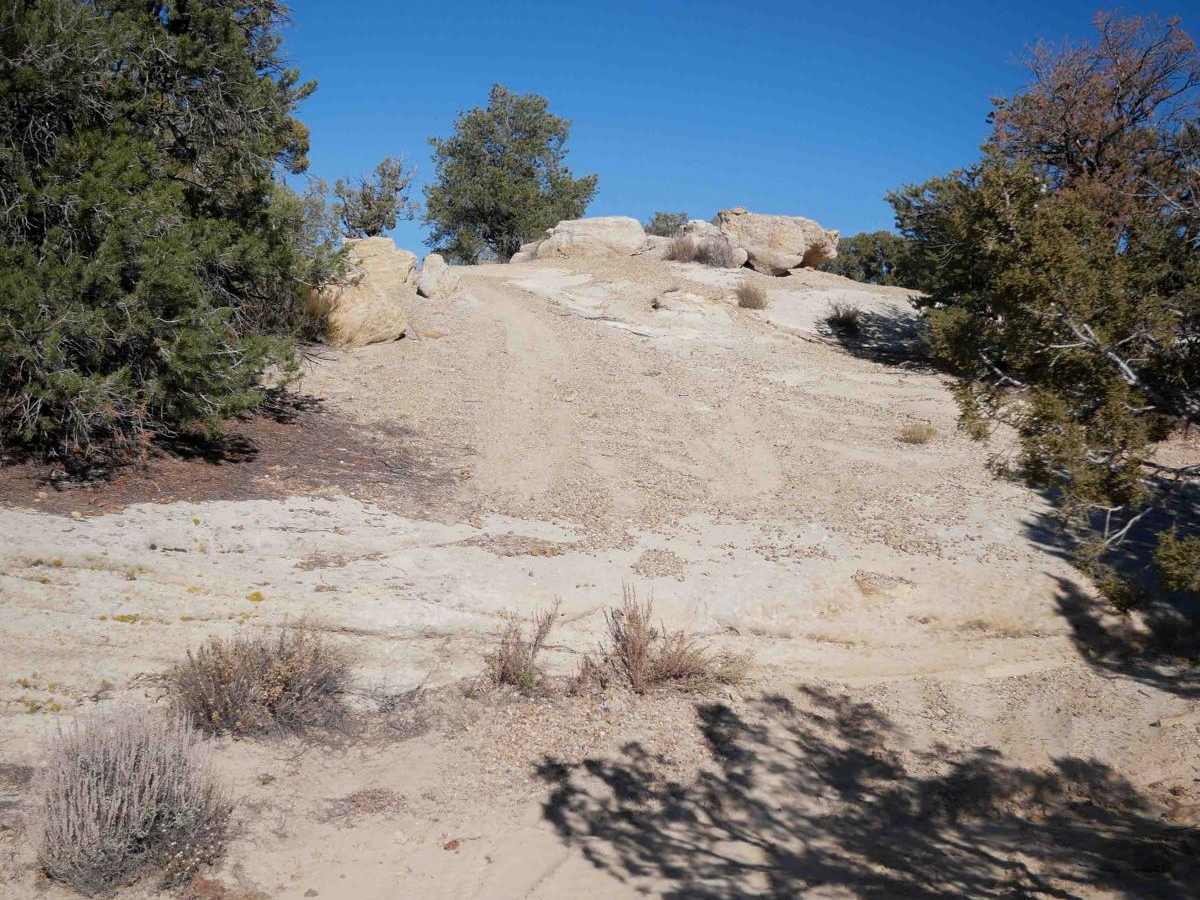 Rock Edge Well trail photo