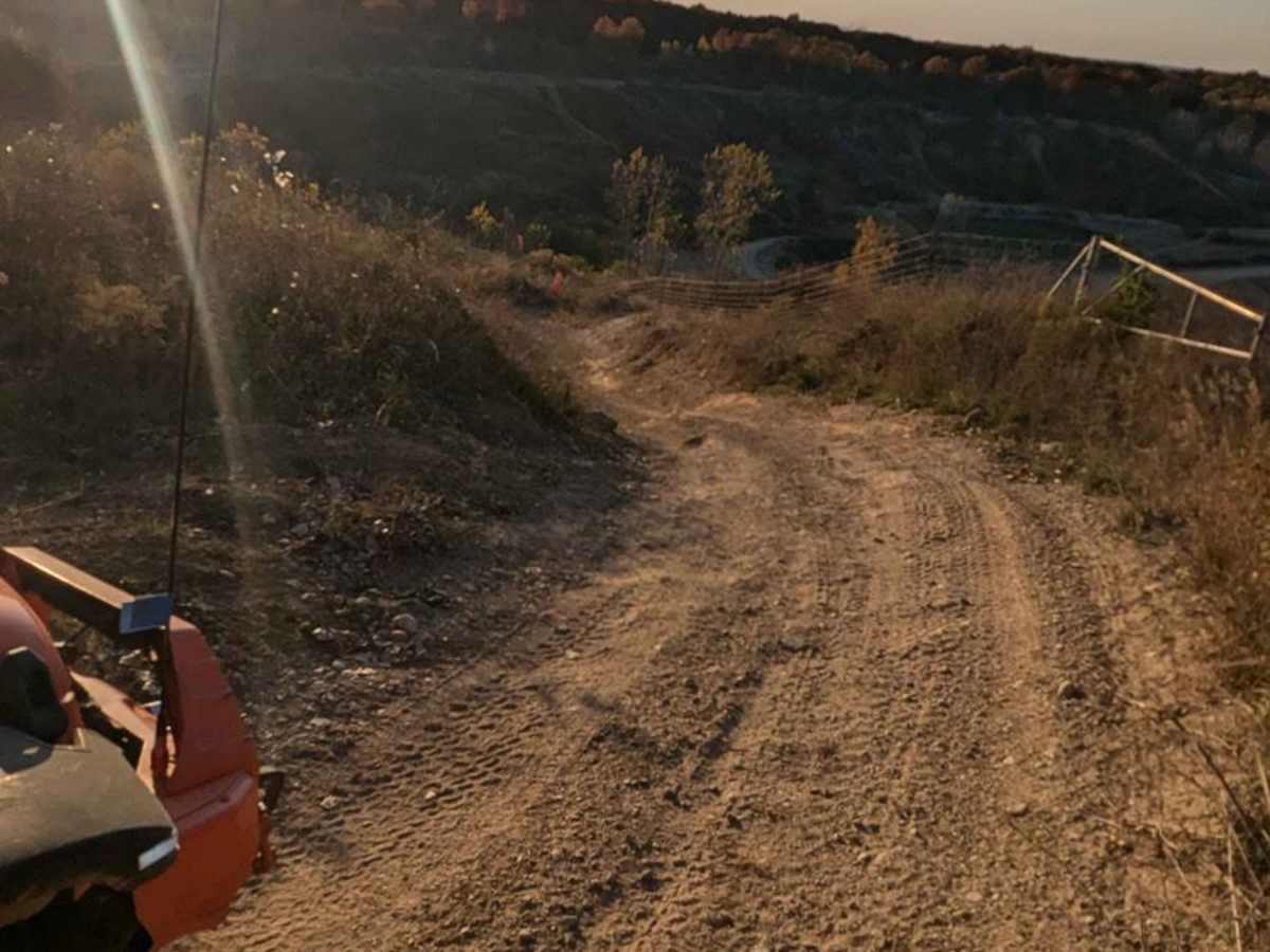 Top Line trail photo
