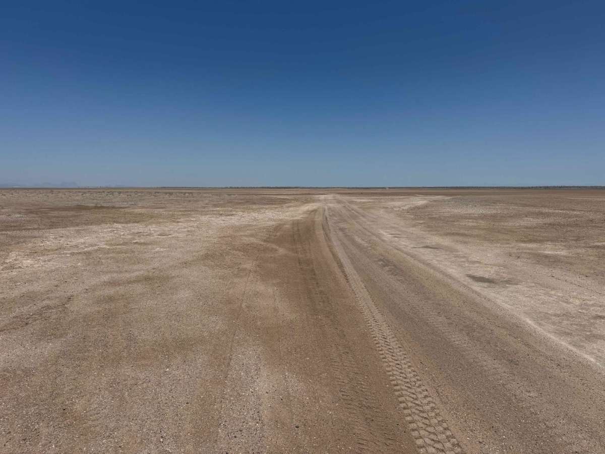Upper Salt Flats photo 5