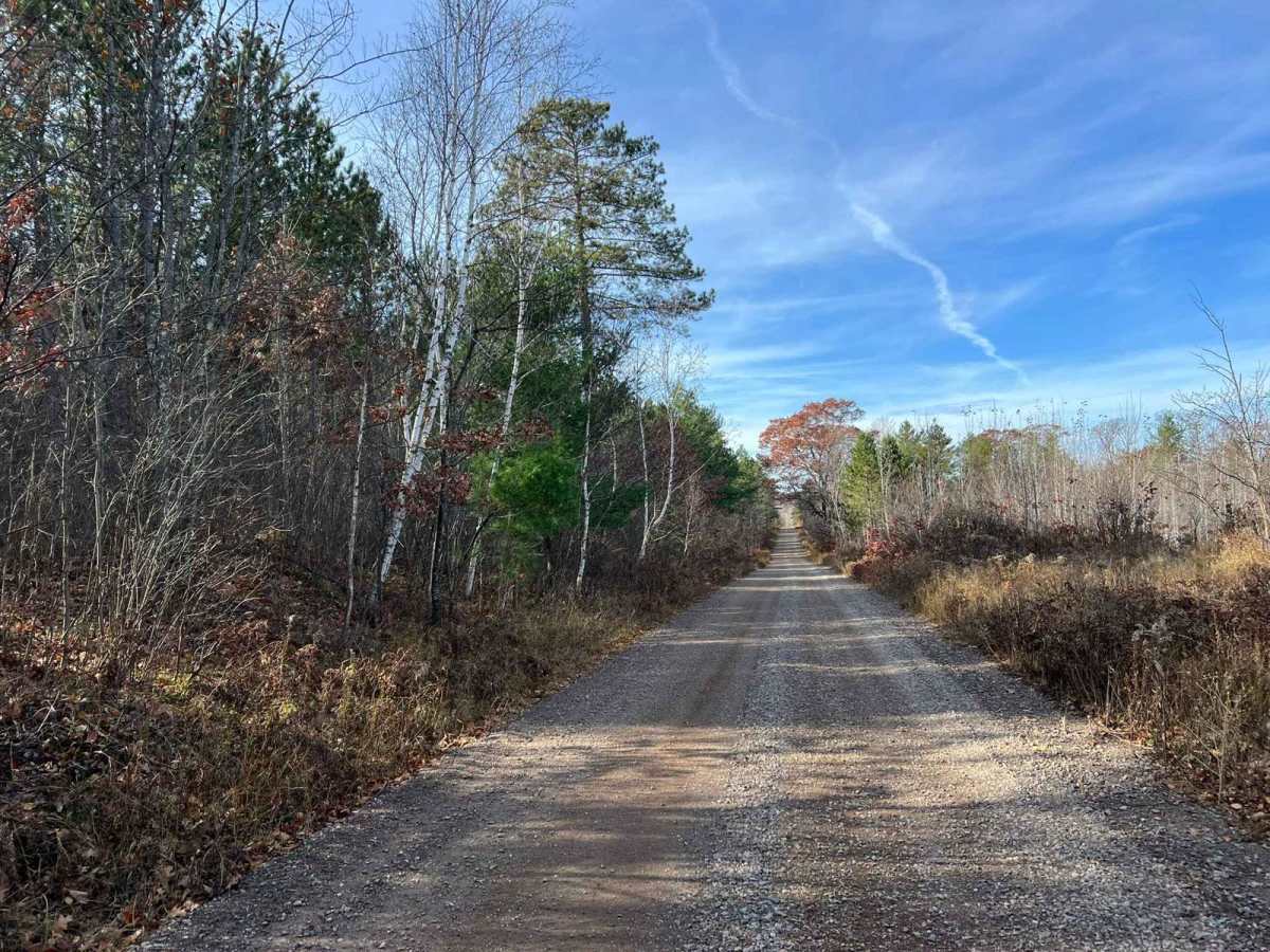 Marinette County Spur Lake Road F5 Trail trail photo