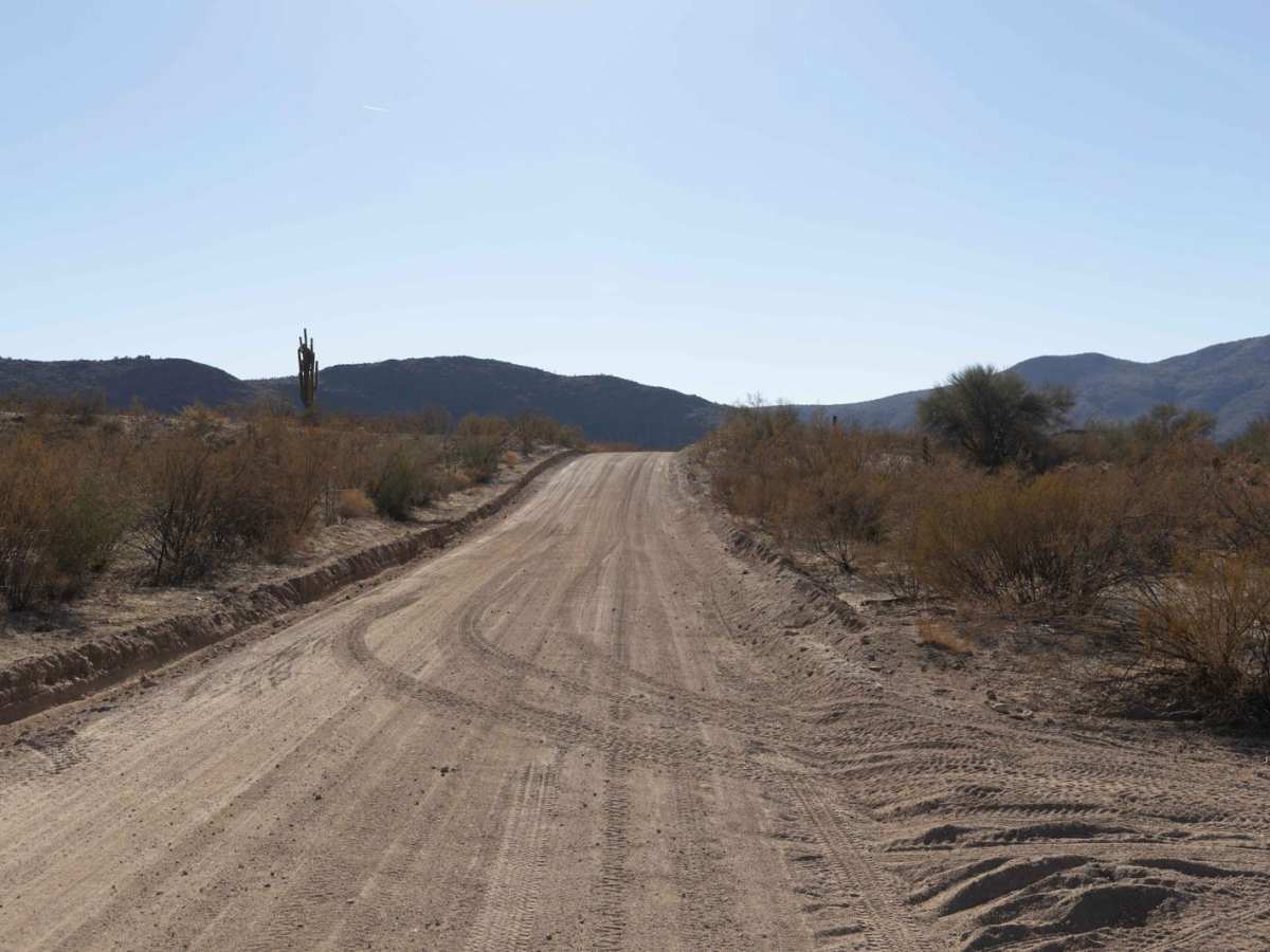 Santa Maria River Road trail photo