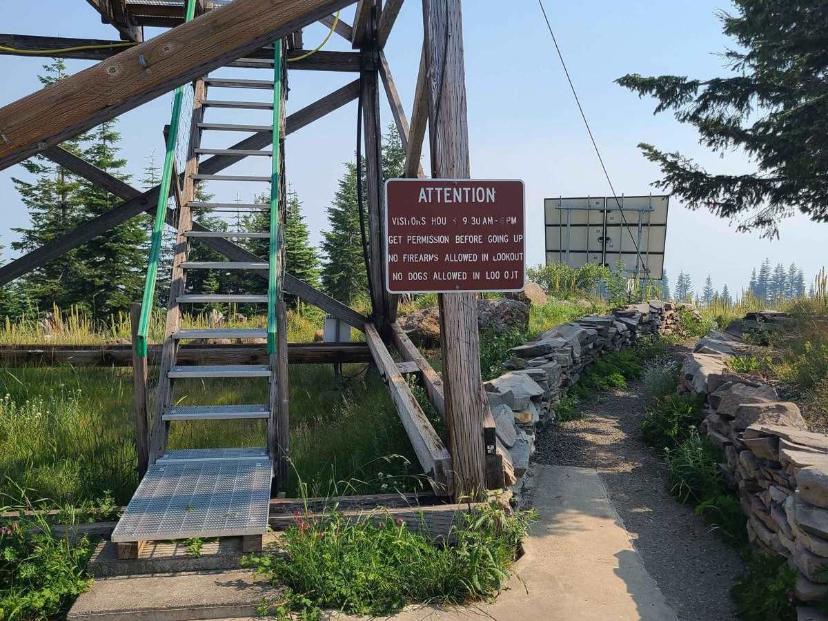 Warner Lookout and Logger Butte photo 6
