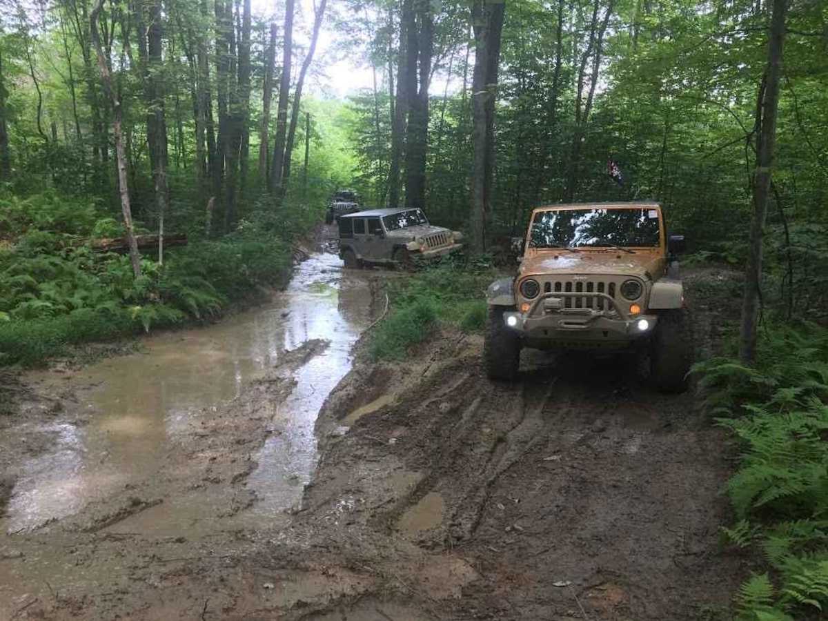 131-133 Connector Trail photo 4