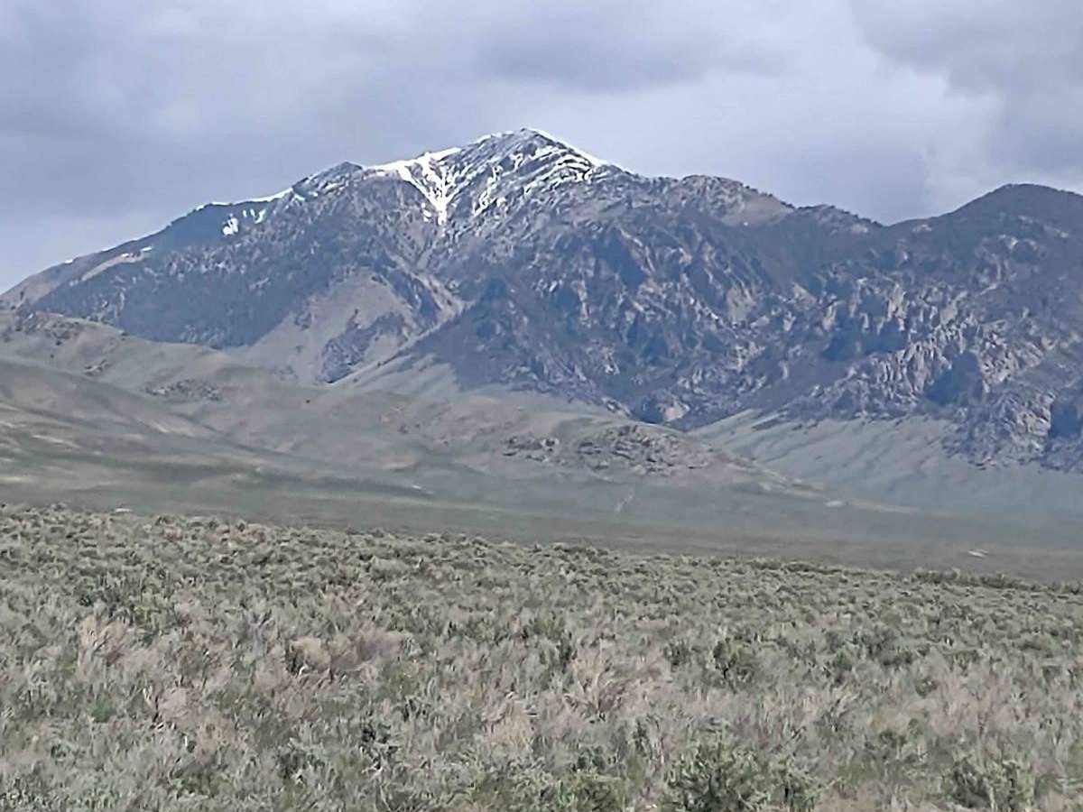 Arco Pass to Hurst Canyon photo 2