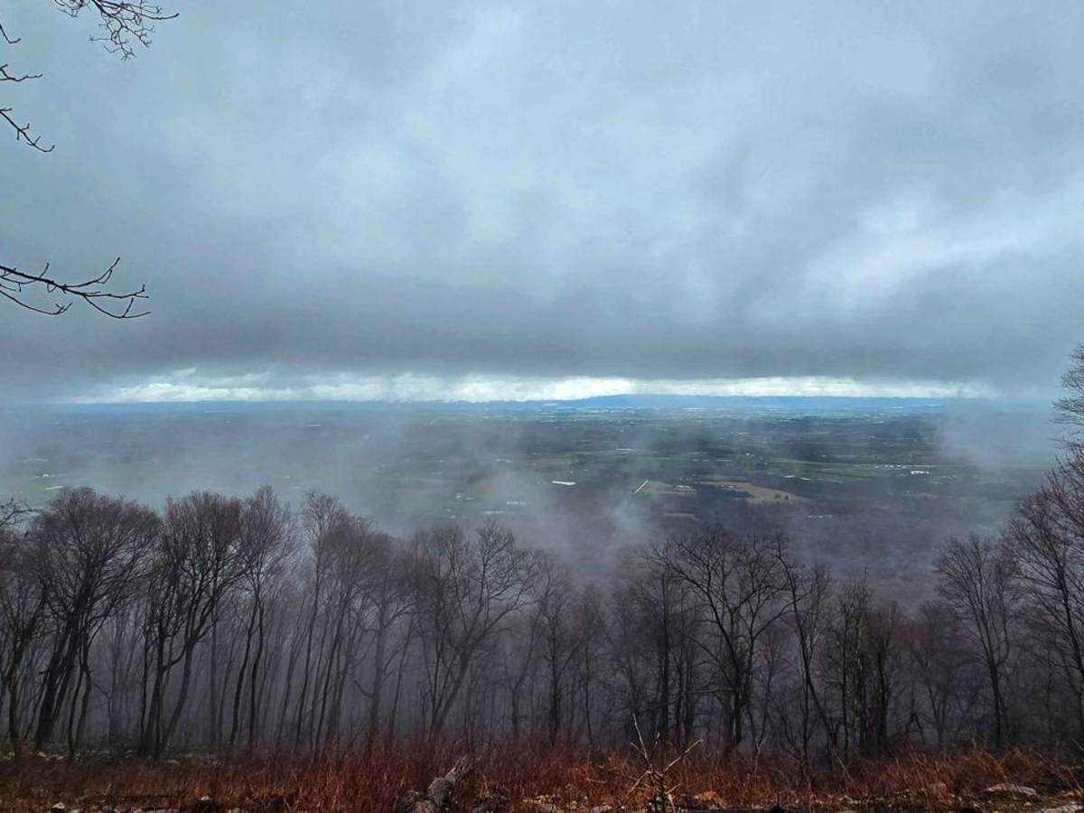3 Square Hollow Road trail photo