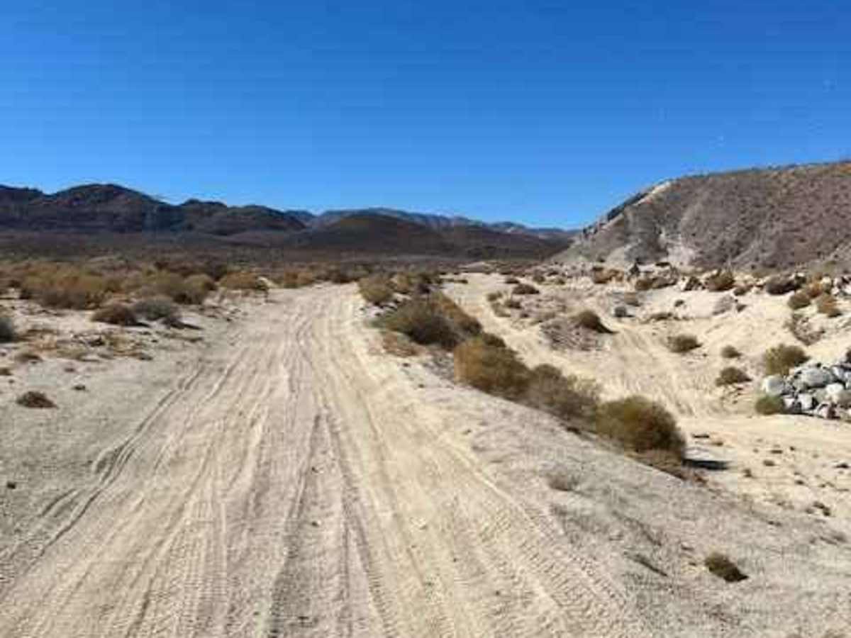 Devil's Canyon Road trail photo