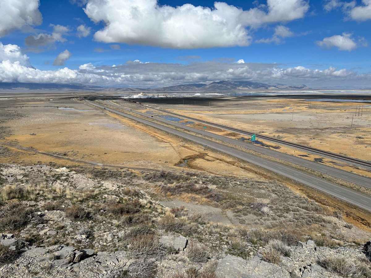 Interstate 80 Overlook trail photo