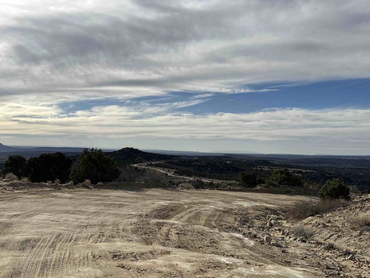 Manzanares Ridge - CR 520 photo 5