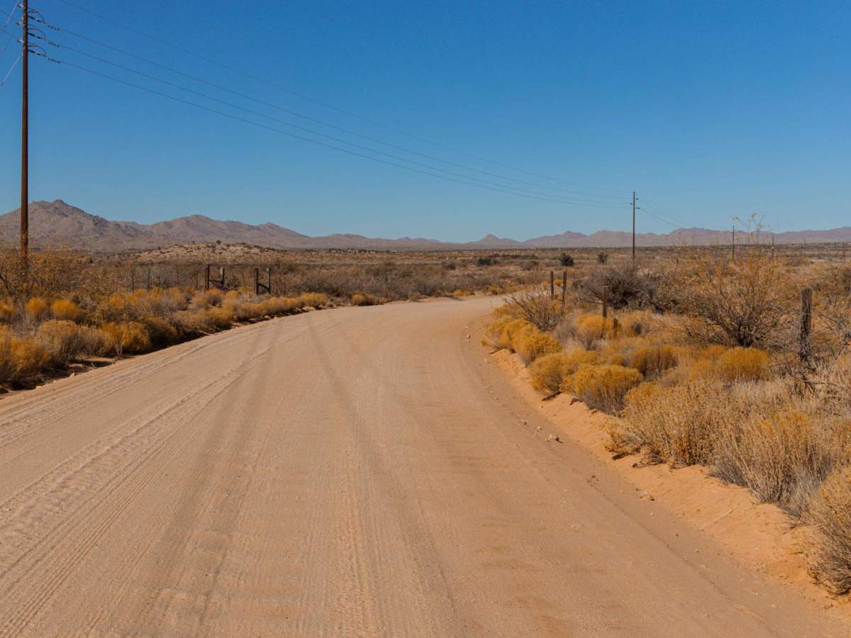 Date Creek Road photo 5