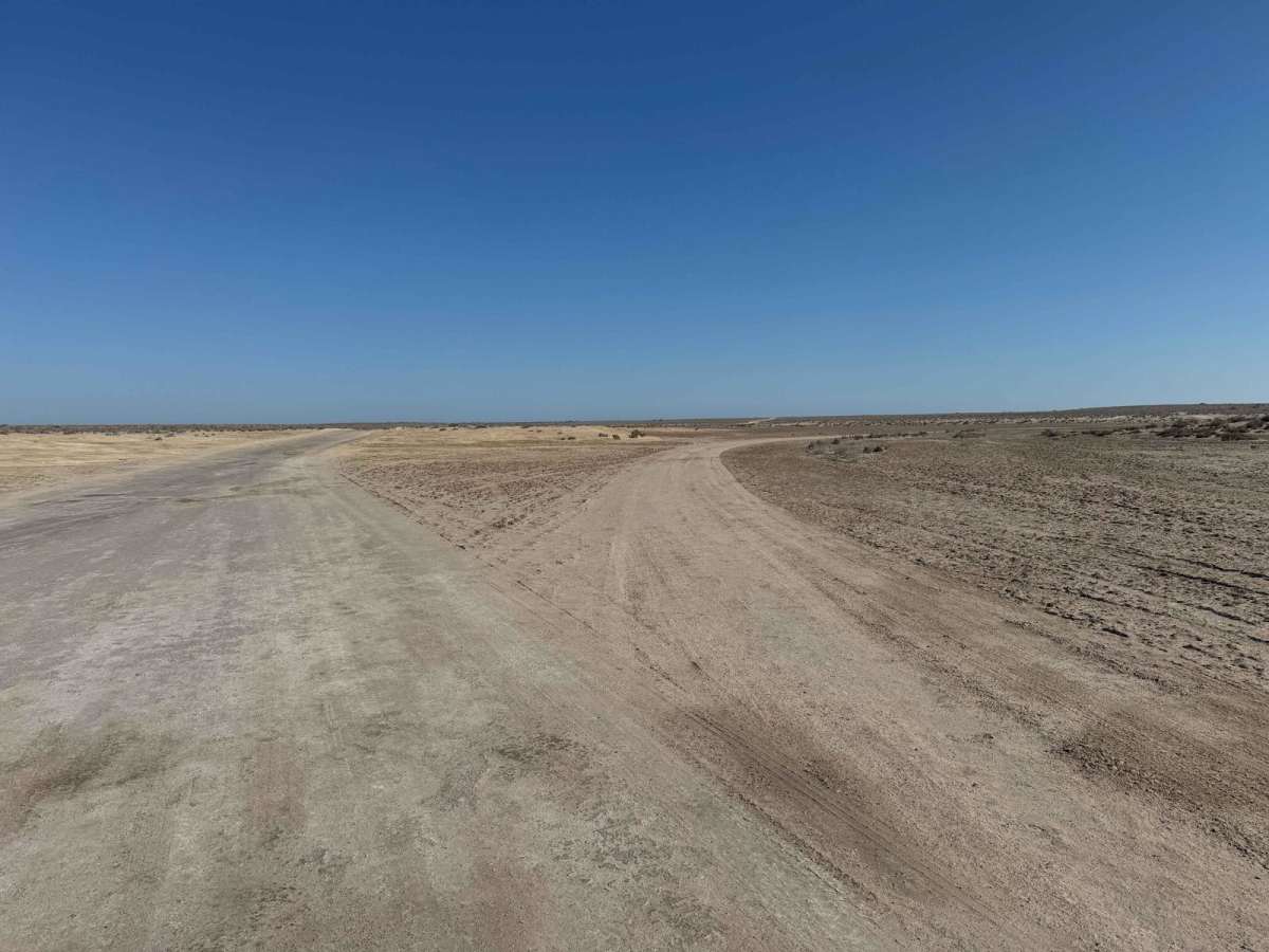 Low Route 2 photo 3