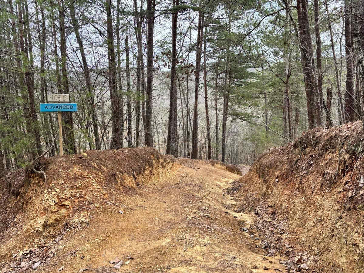 405B trail photo