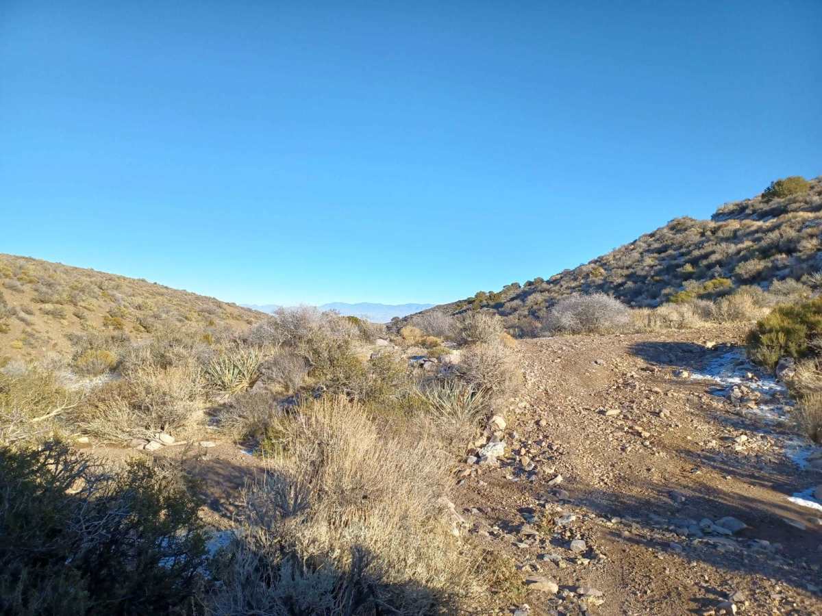 Noides Road photo 2
