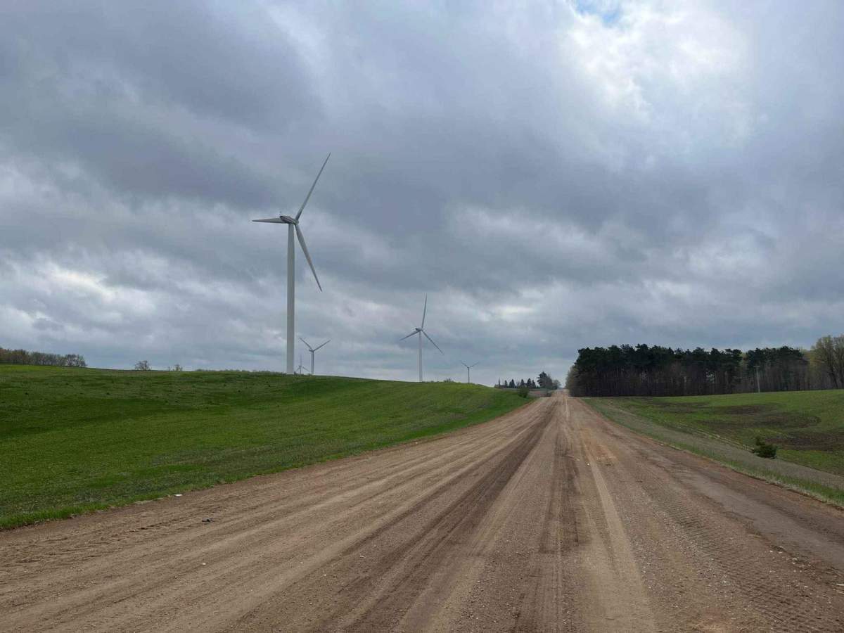 County Line Road trail photo