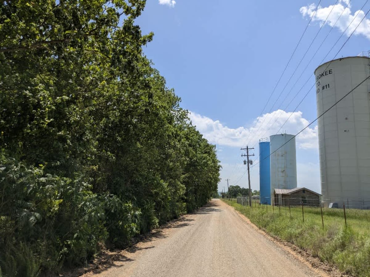 North 440 Road photo 2