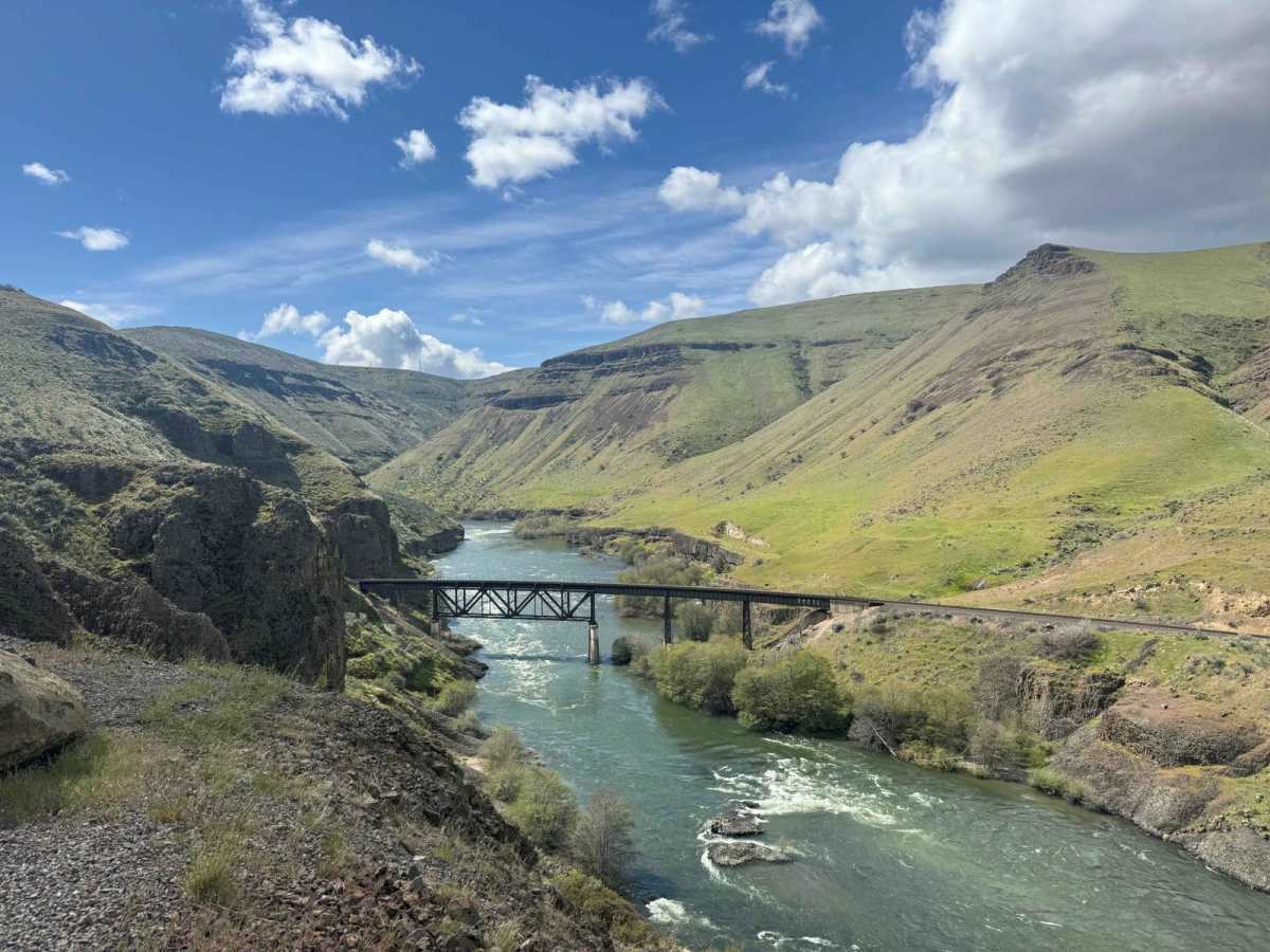 Lower Deschutes River Access Road photo 4