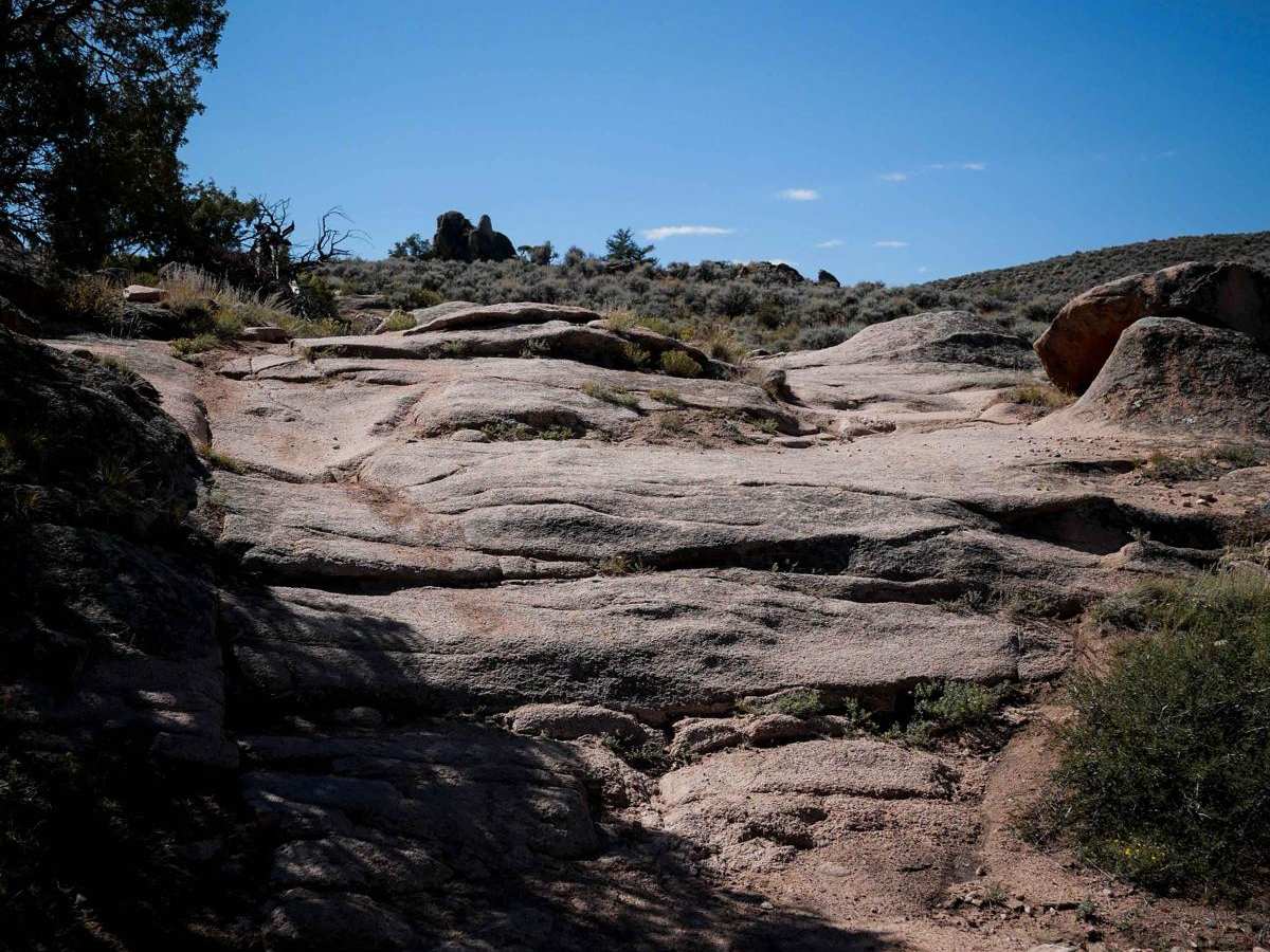 Behind the Rocks trail photo