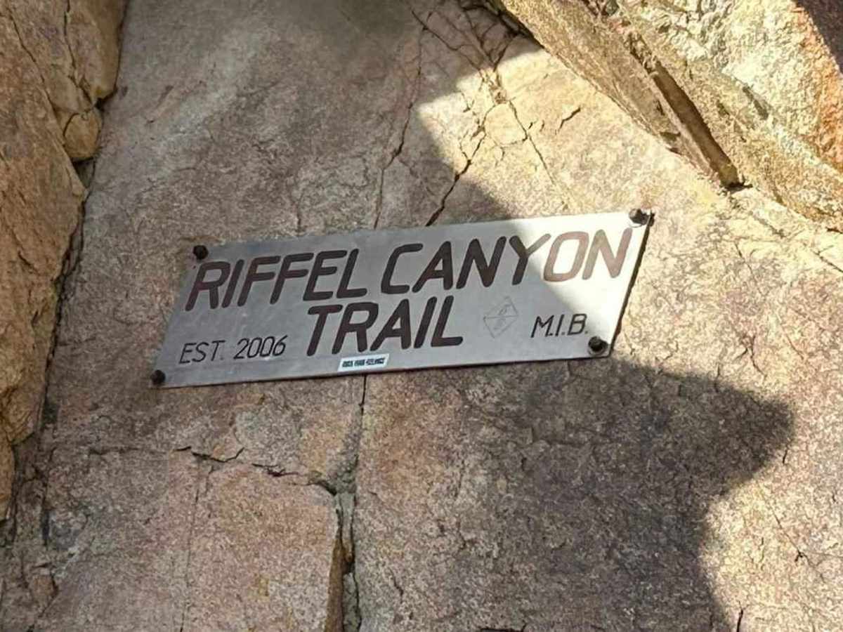 Riffel Canyon trail photo