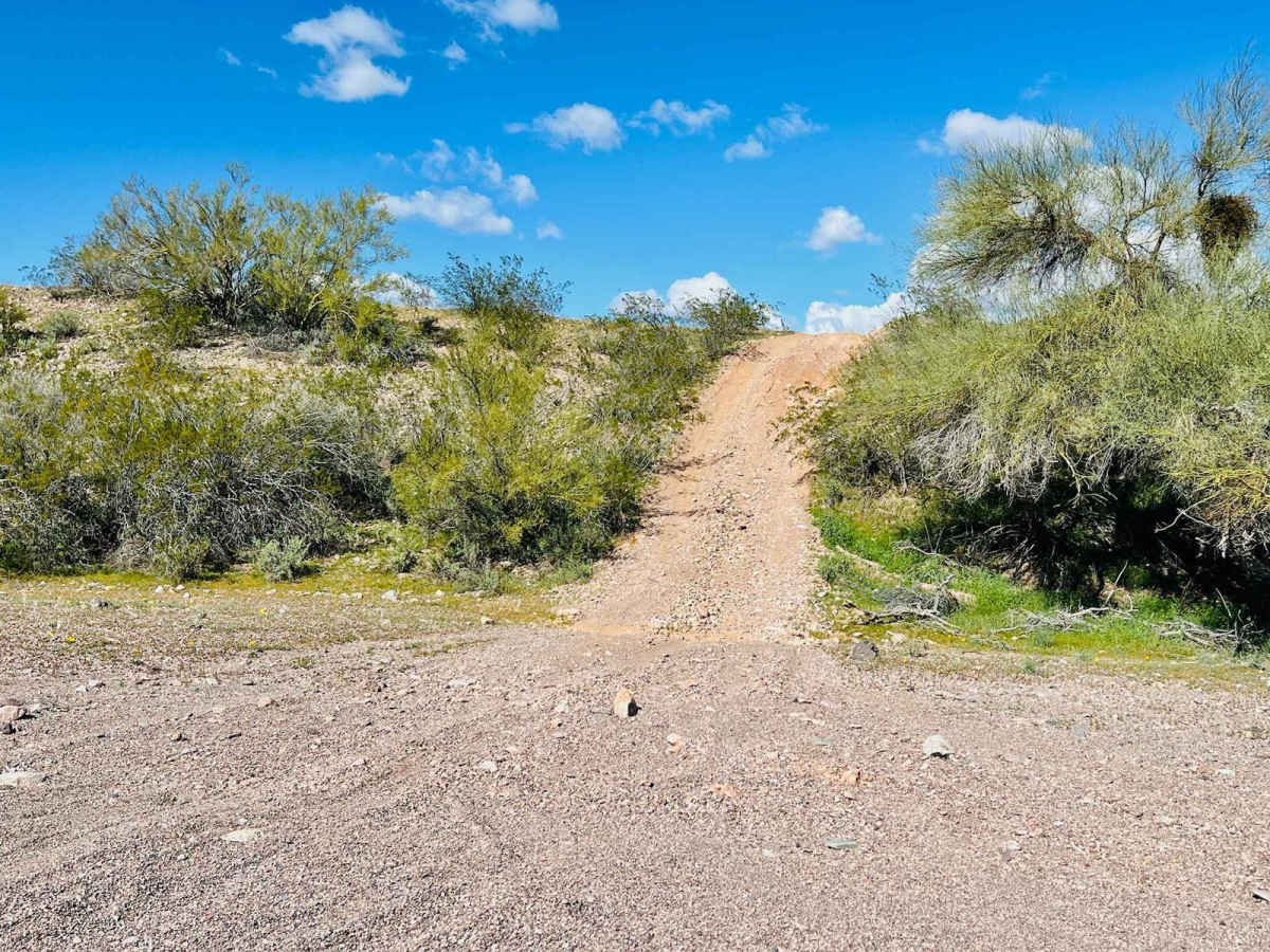 Coyote Wash West photo 3