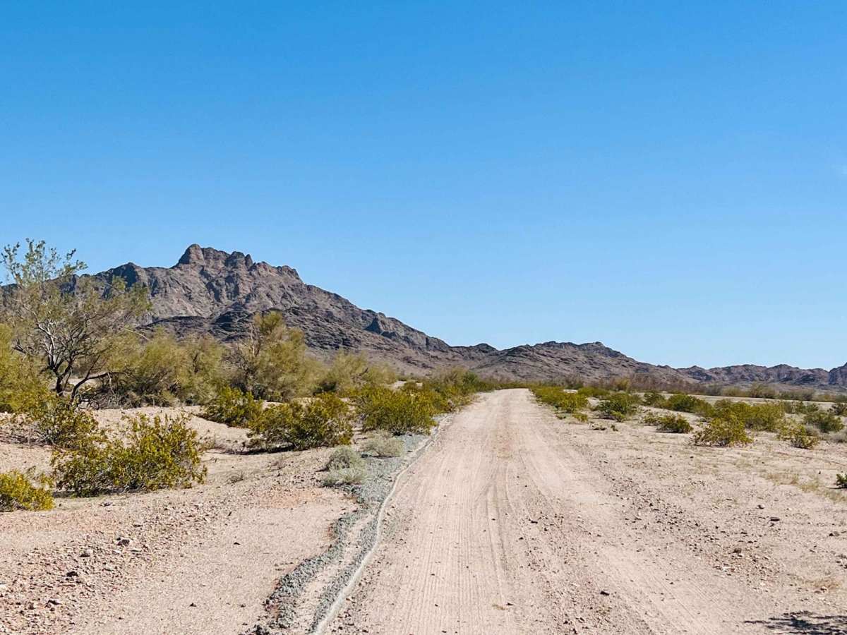 Rennir Mountain - Old Highway 80 photo 2