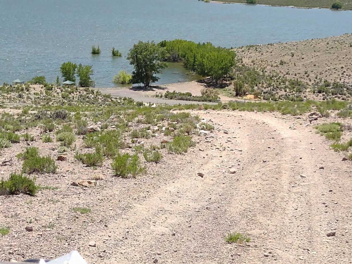 Piute Reservoir Parking photo 5