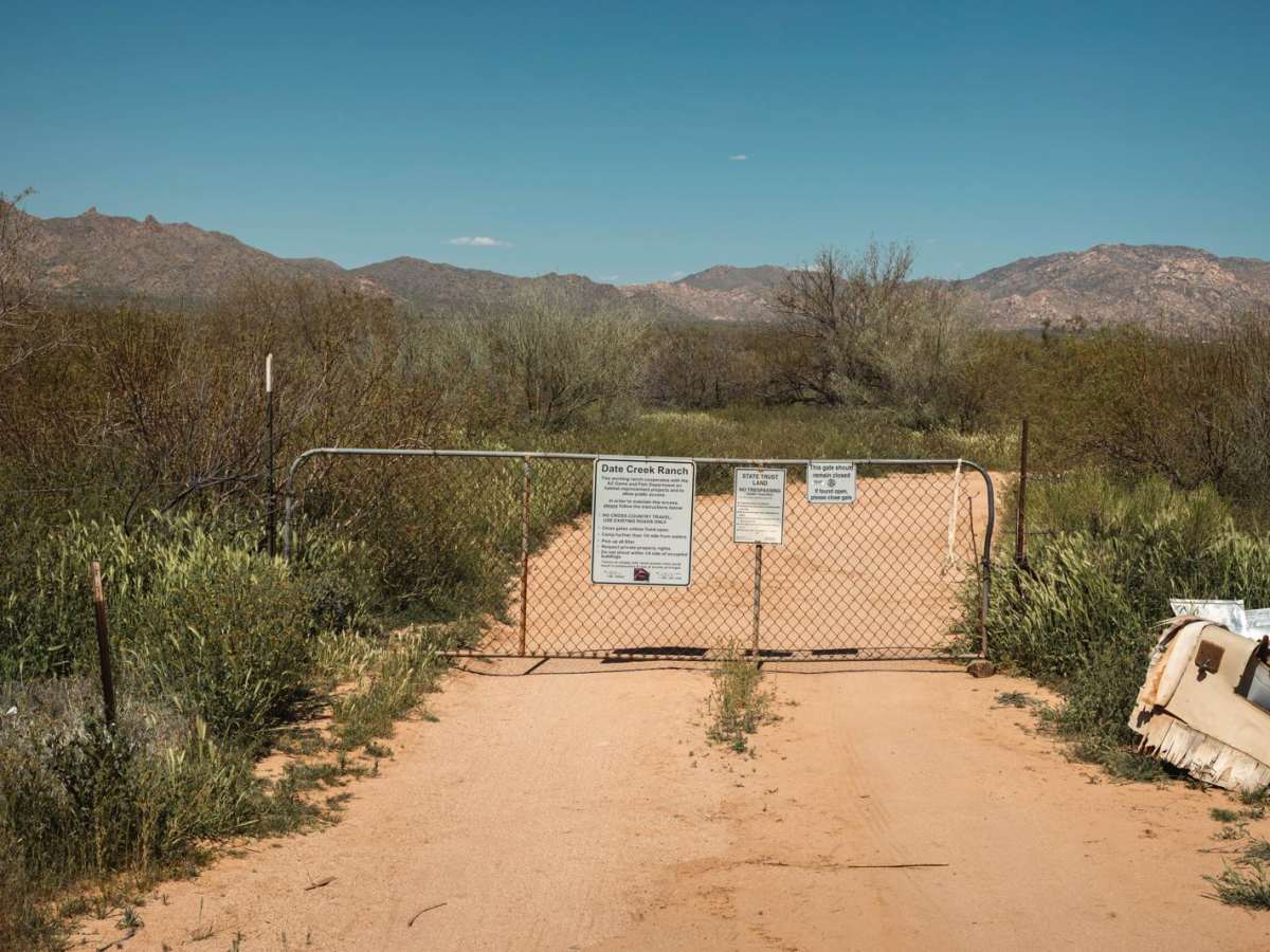 Date Creek Cutoff trail photo