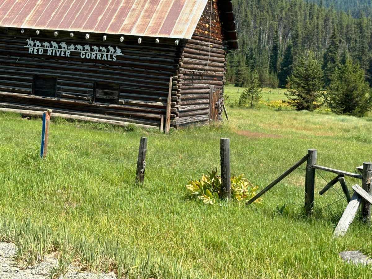 Red River Road photo 4