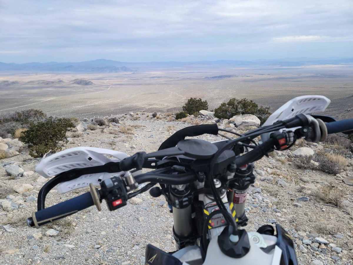 North Barstow to The Husky Memorial photo 4