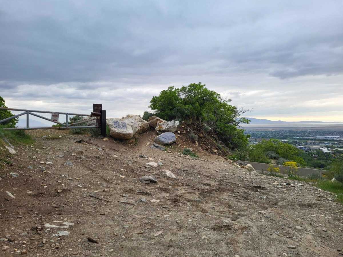 Farmington Firebreak Road photo 3