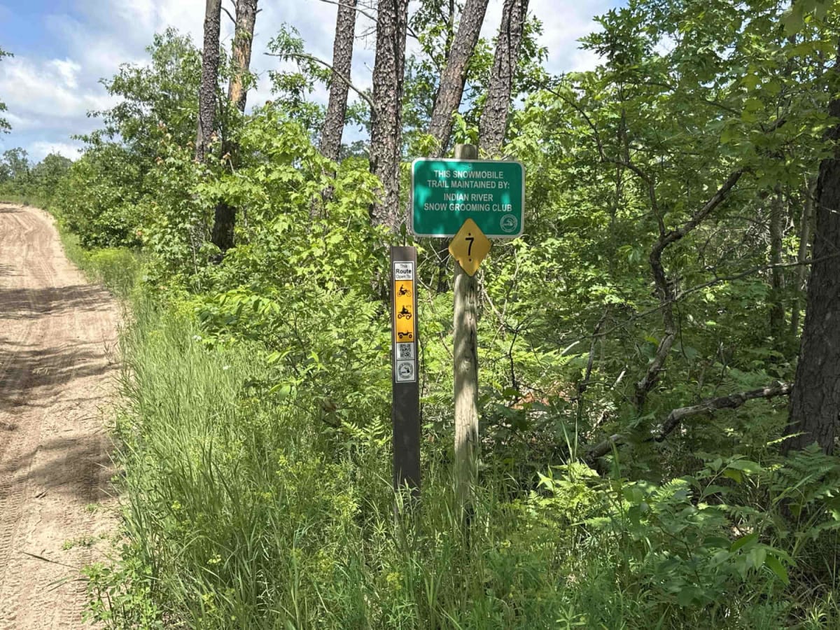Indian River trailhead photo 3
