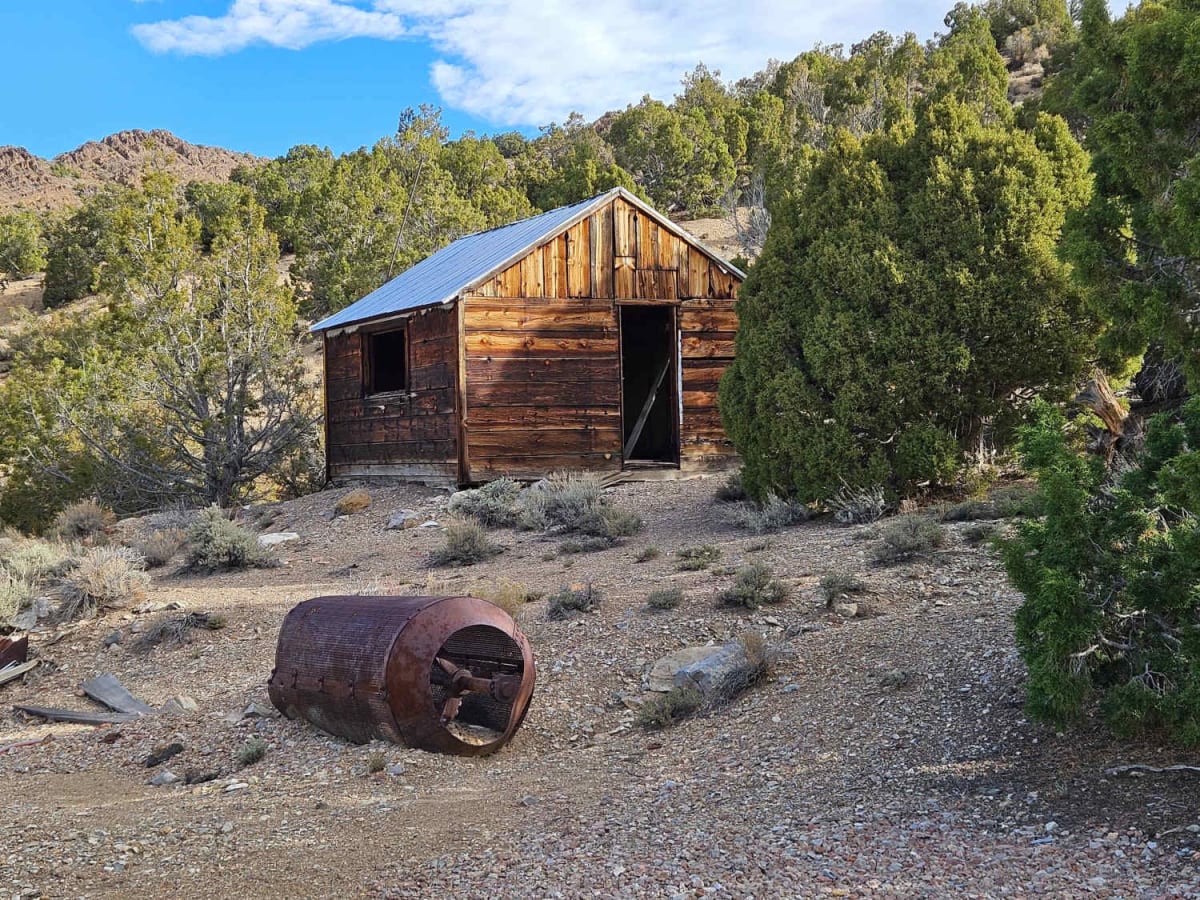 Mina Mercury Mine Loop photo 4