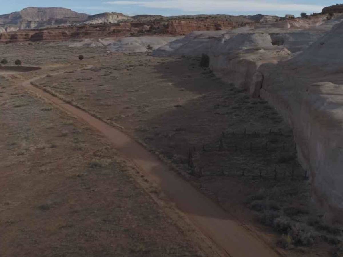 White House Trailhead Road photo 5