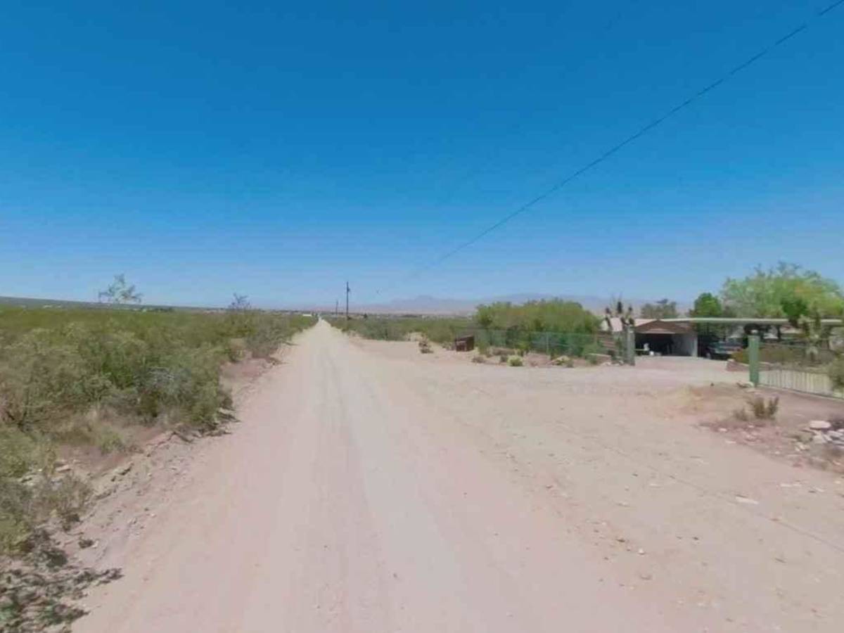 Elbow Canyon Road-Mohave County 229 (BLM1042) photo 2