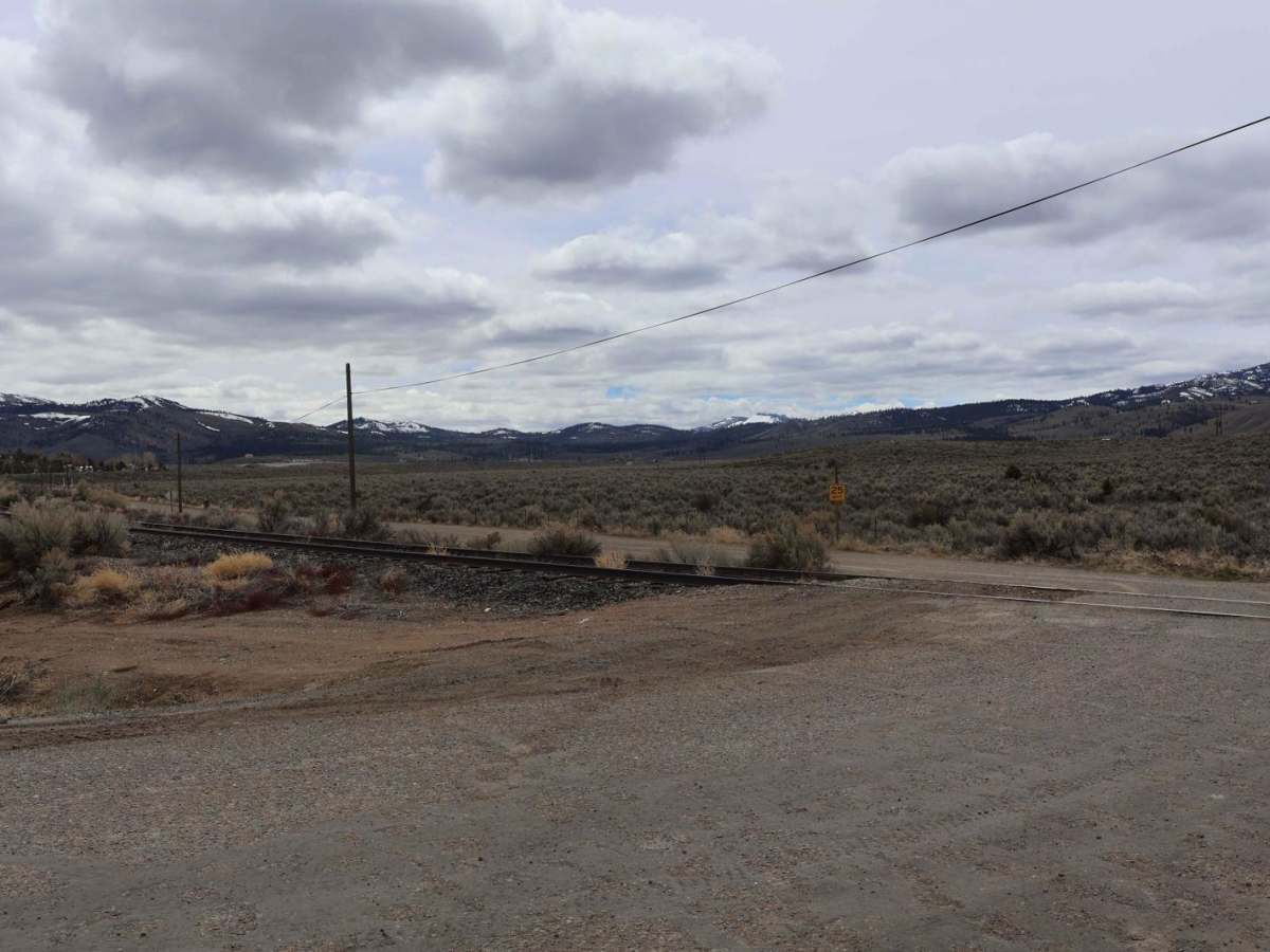 Long Valley Road trail photo