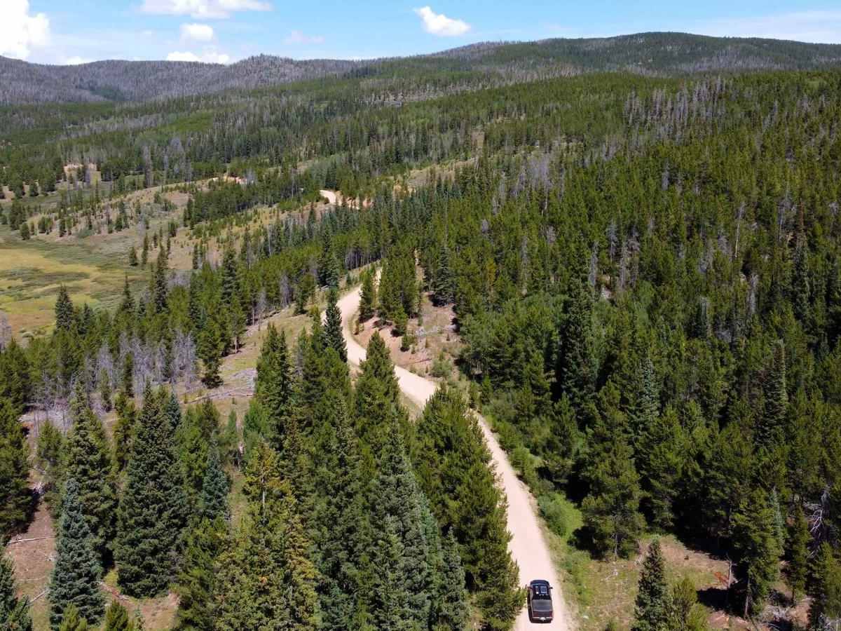 Big Rock Creek Road photo 2