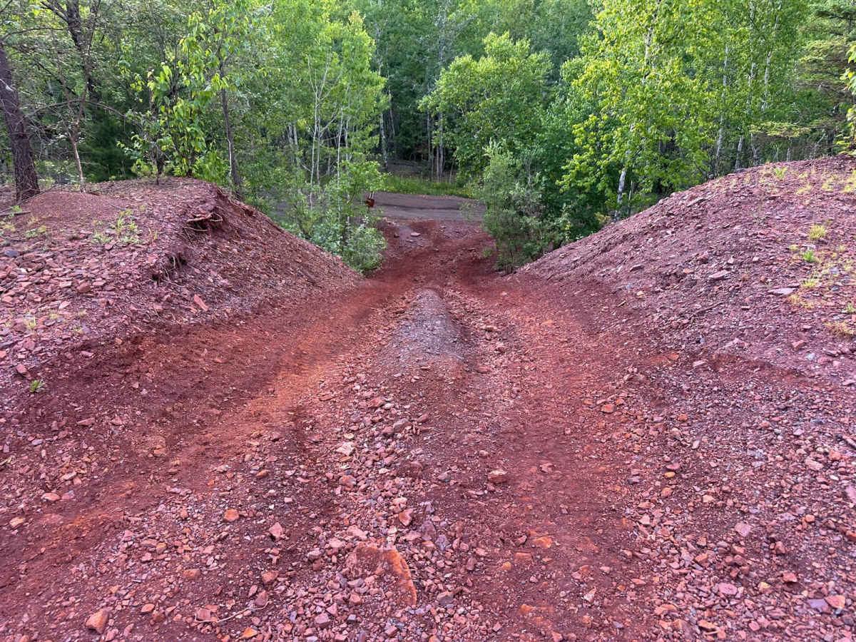 Upper Red Hills East photo 2