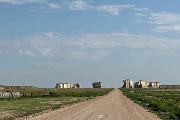 Prairie Pillars Trail