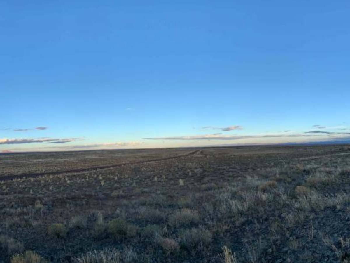 Springfield to Big Southern Butte photo 6