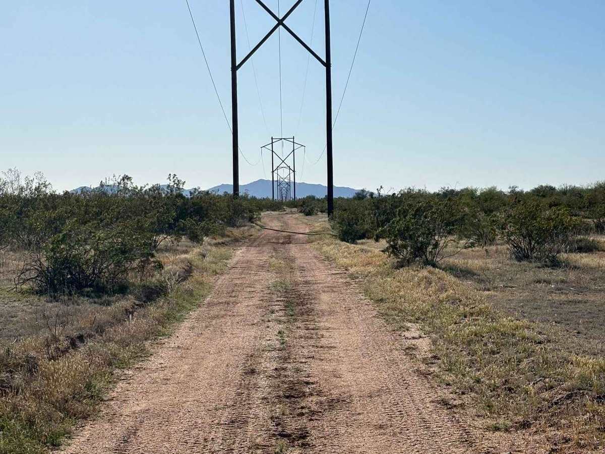 Sawtooth Powerline Trail photo 3