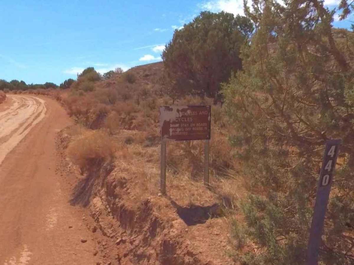 Four Mile Bench Road-BLM440 photo 2