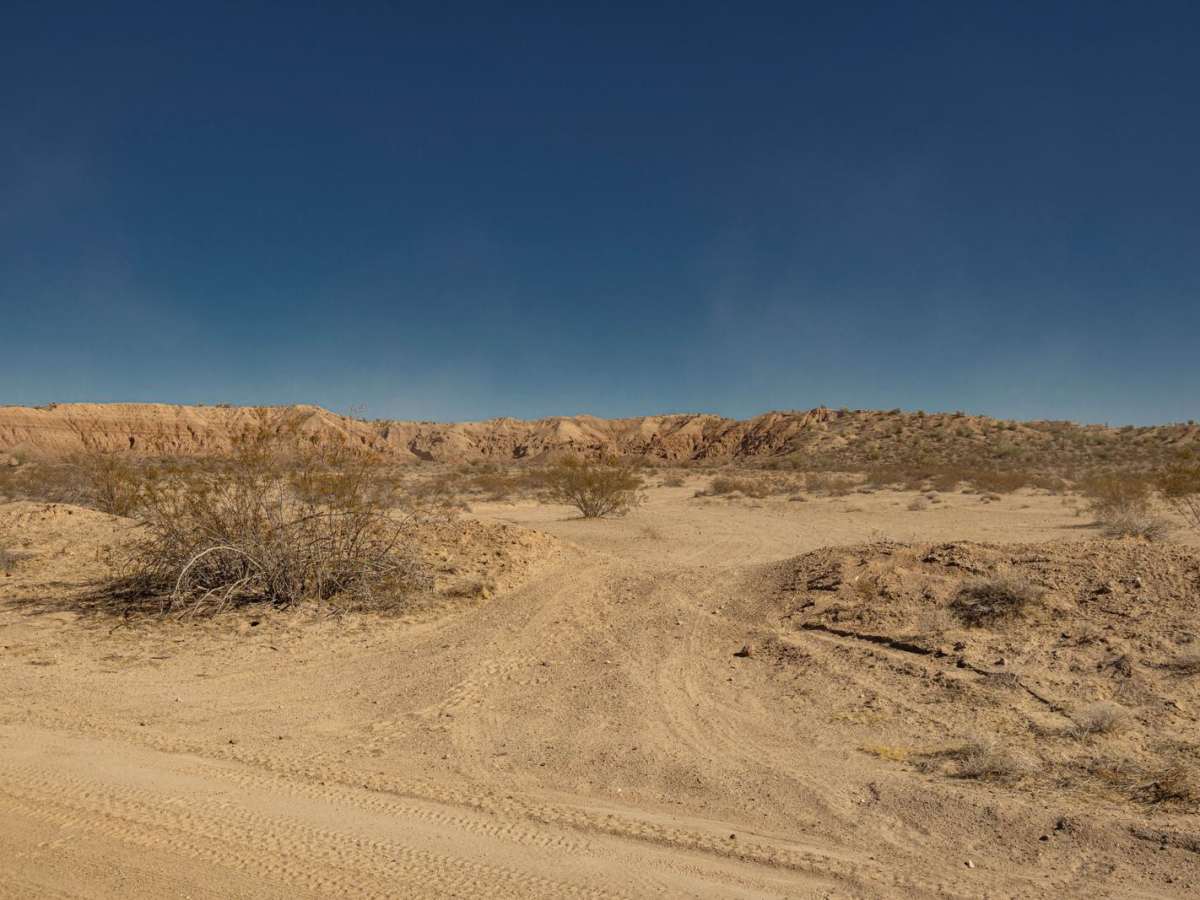 Date Creek Road trail photo